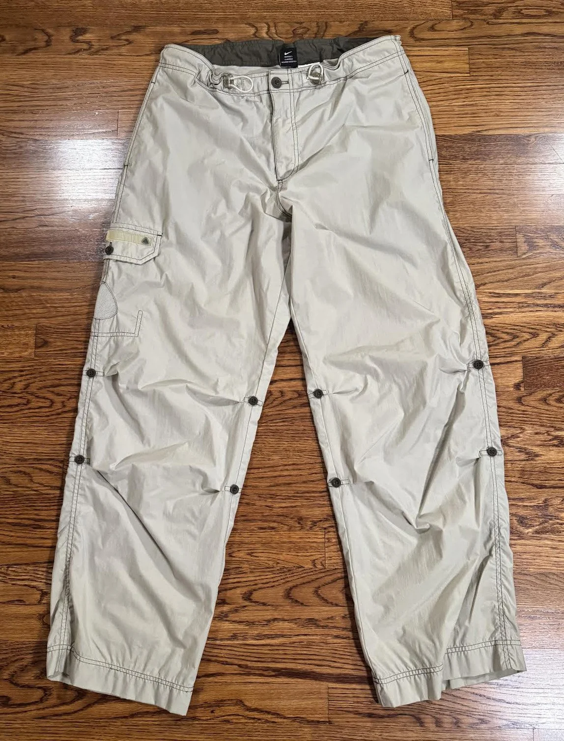 Vintage Nike ACG Khaki Cargo Windbreaker Pants (Size L
